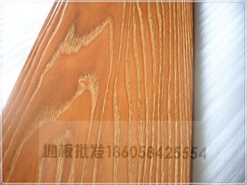 浅柚木浮雕高光亮面105高档家居地板环保E0级强化木地板