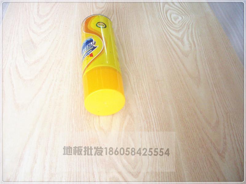 白色同步对花9967高档强耐磨家居地板欧式复古风格地板批发