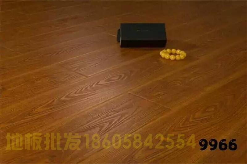 批发黄橡木同步对花9966大亚同步系列强化木地板上虞上门安装